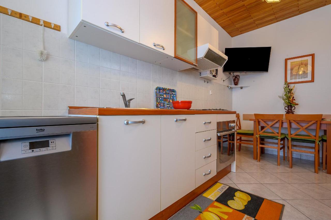 Juric Apartment