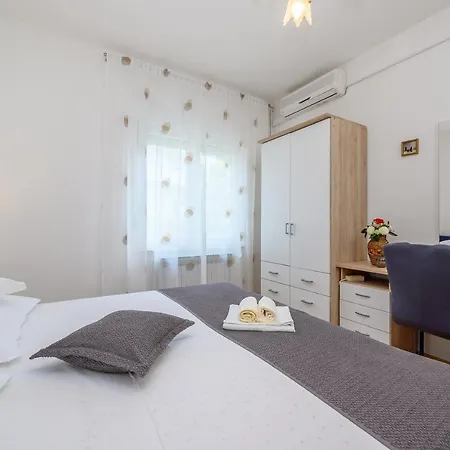 Apartments Juric Podstrana Exterior photo