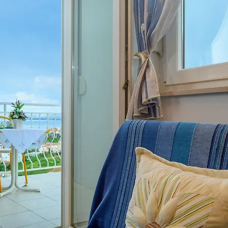 Apartments Juric Podstrana Exterior photo