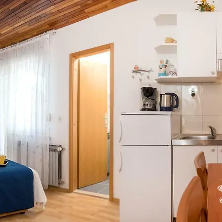 Apartments Juric Podstrana Exterior photo
